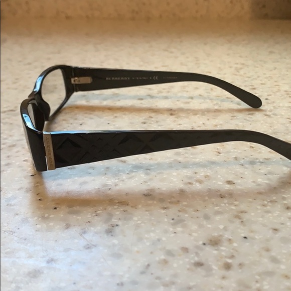 Burberry eyeglass frames - Picture 5 of 7